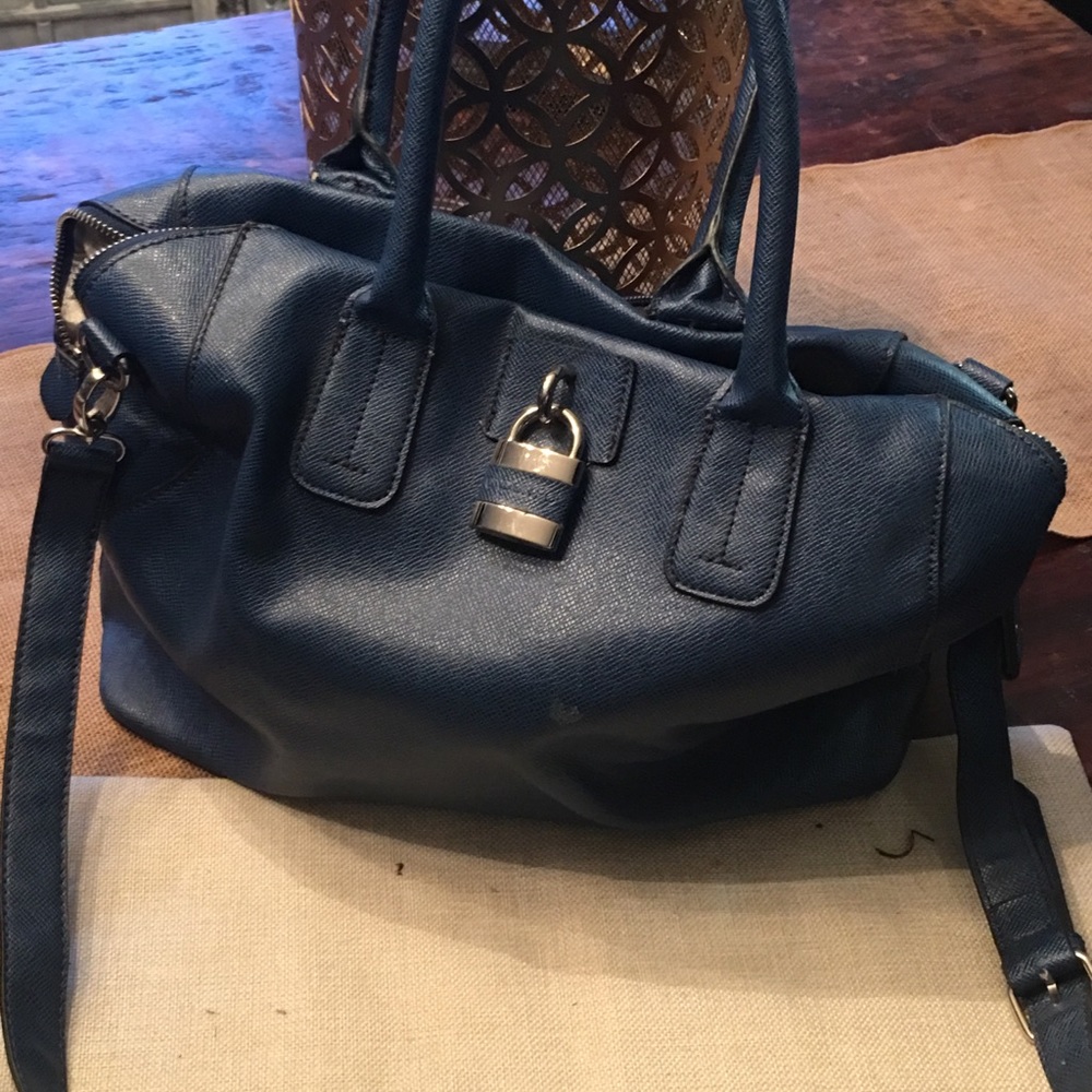 London fog royal blue handbag
